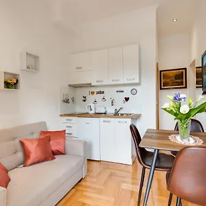 apartment-vittoria.primorje-gorskikotar.com/