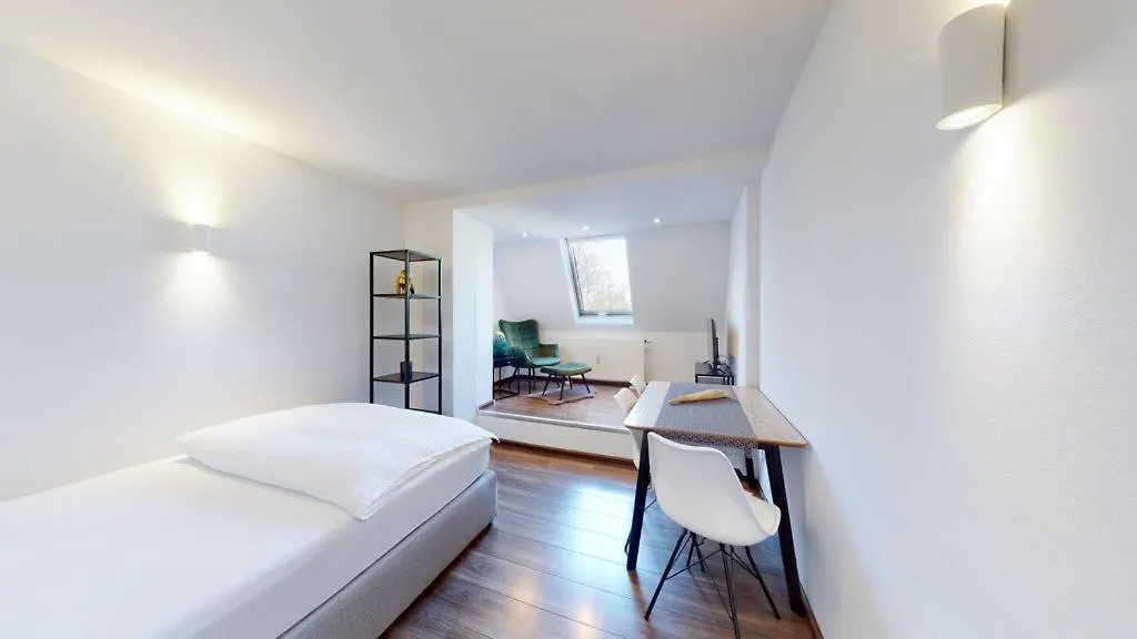 Spacious 4 Bedroom Apartment Near City Center München 0*,  Deutschland